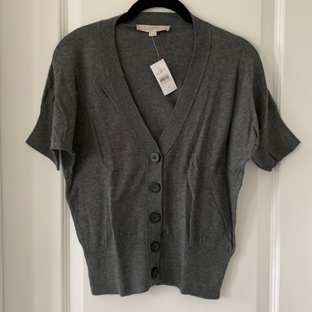 NWT LOFT Gray 100% Pima Cotton V-neck Short Sleeves Knit Button Front Top Size S